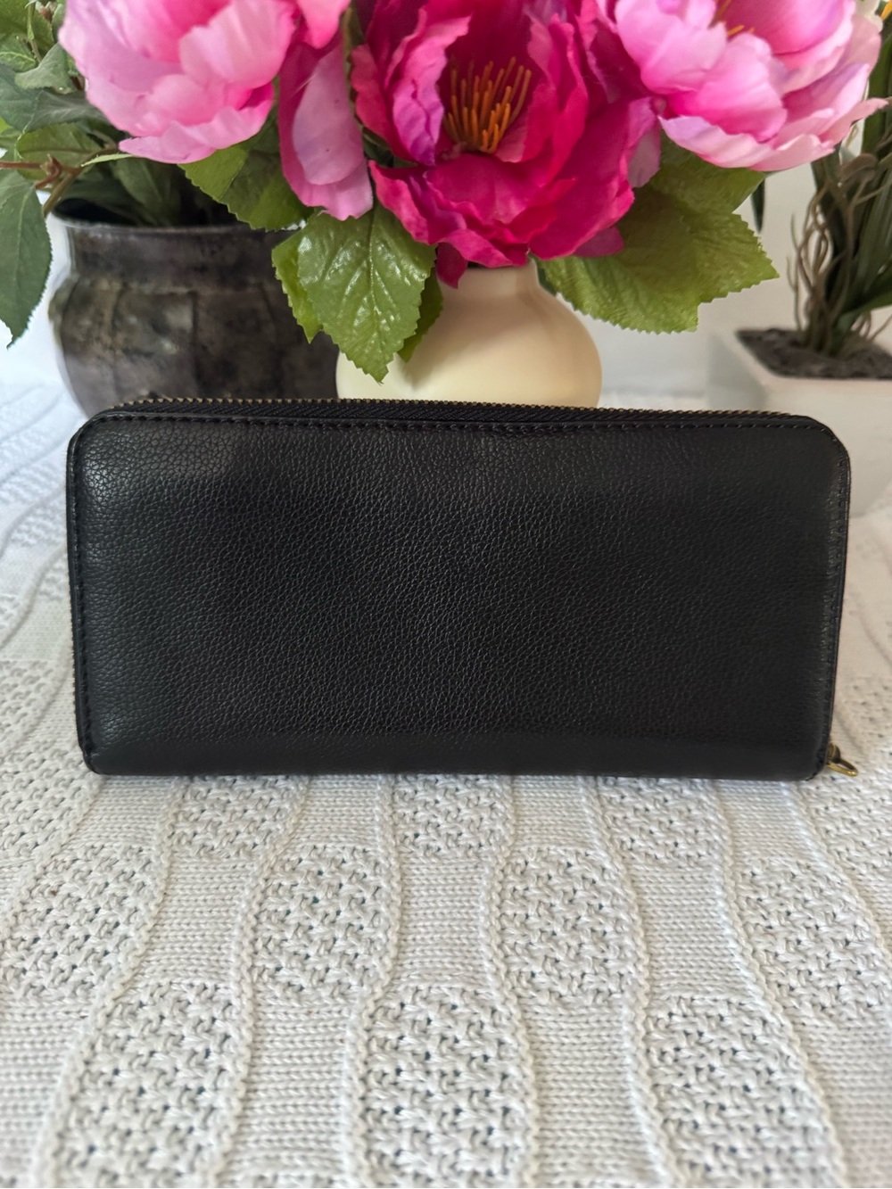 Fossil EUC pebbled leather zip around long wallet - Picture 2 of 3